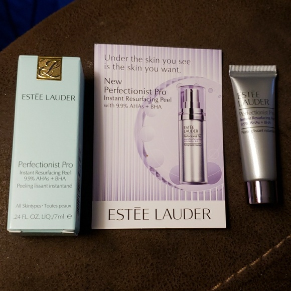 Sample size ( .24 oz) Estee Lauder Perfectionist P - Picture 5 of 6